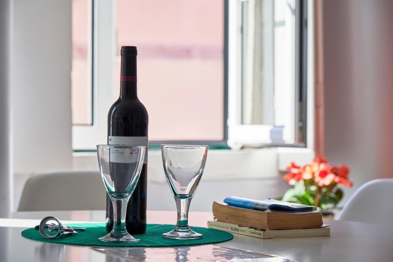 Aesthetic Riverview Apartment In Historical Lisboa Dış mekan fotoğraf